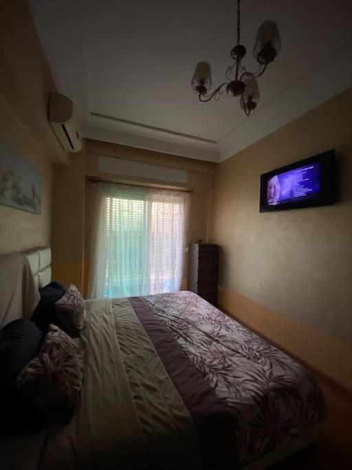 Apartment Appart Bien Equipe Avec Jardin Prive A California *