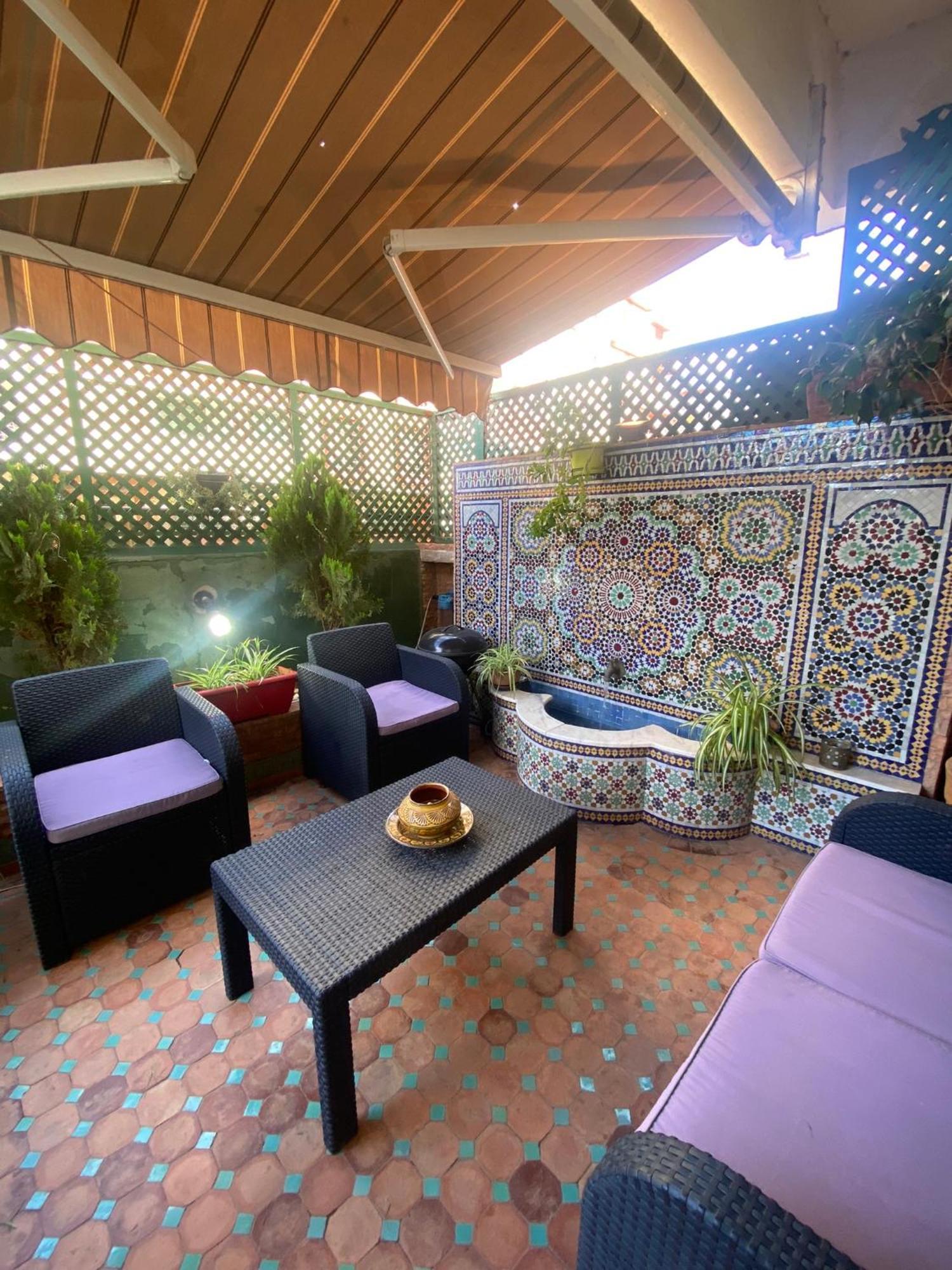Appart Bien Equipe Avec Jardin Prive A California Apartment